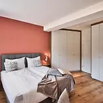 Colorgram - Colorful Loft With Terrace Apartament