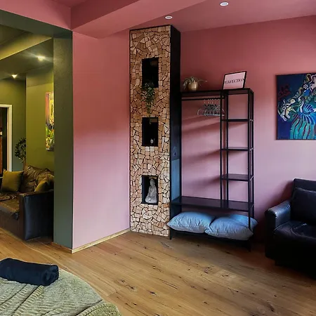 Colorgram - Colorful Loft With Terrace Kramsach